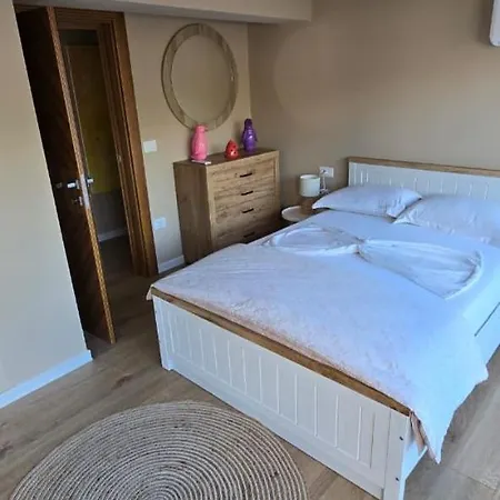 3 Bedroom ゴーレム